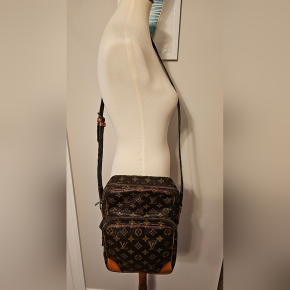 Rare Louis Vuitton Monogram Amazone MM size - Picture 9 of 16